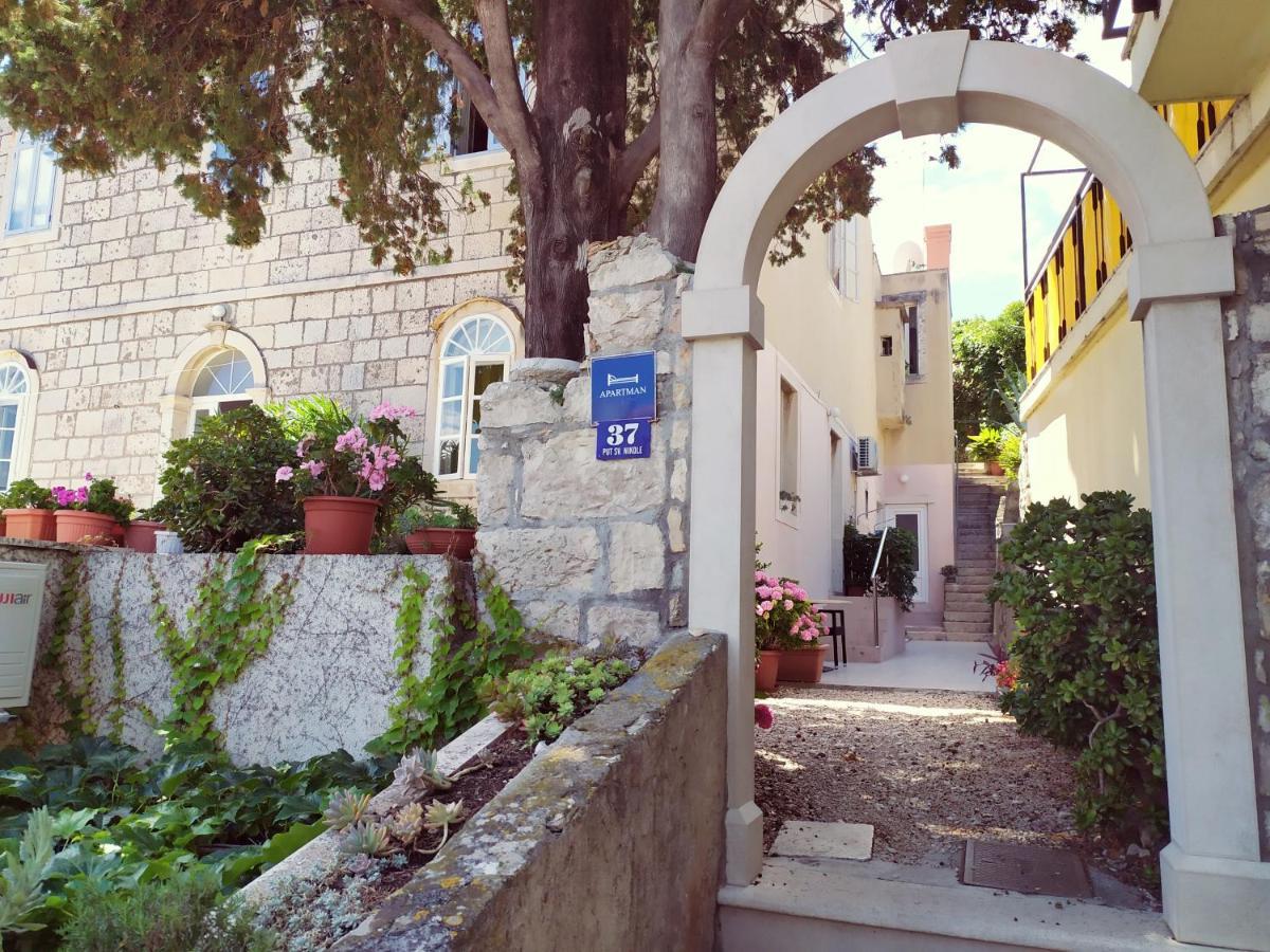 Apartments Rafaela Korčula Eksteriør bilde