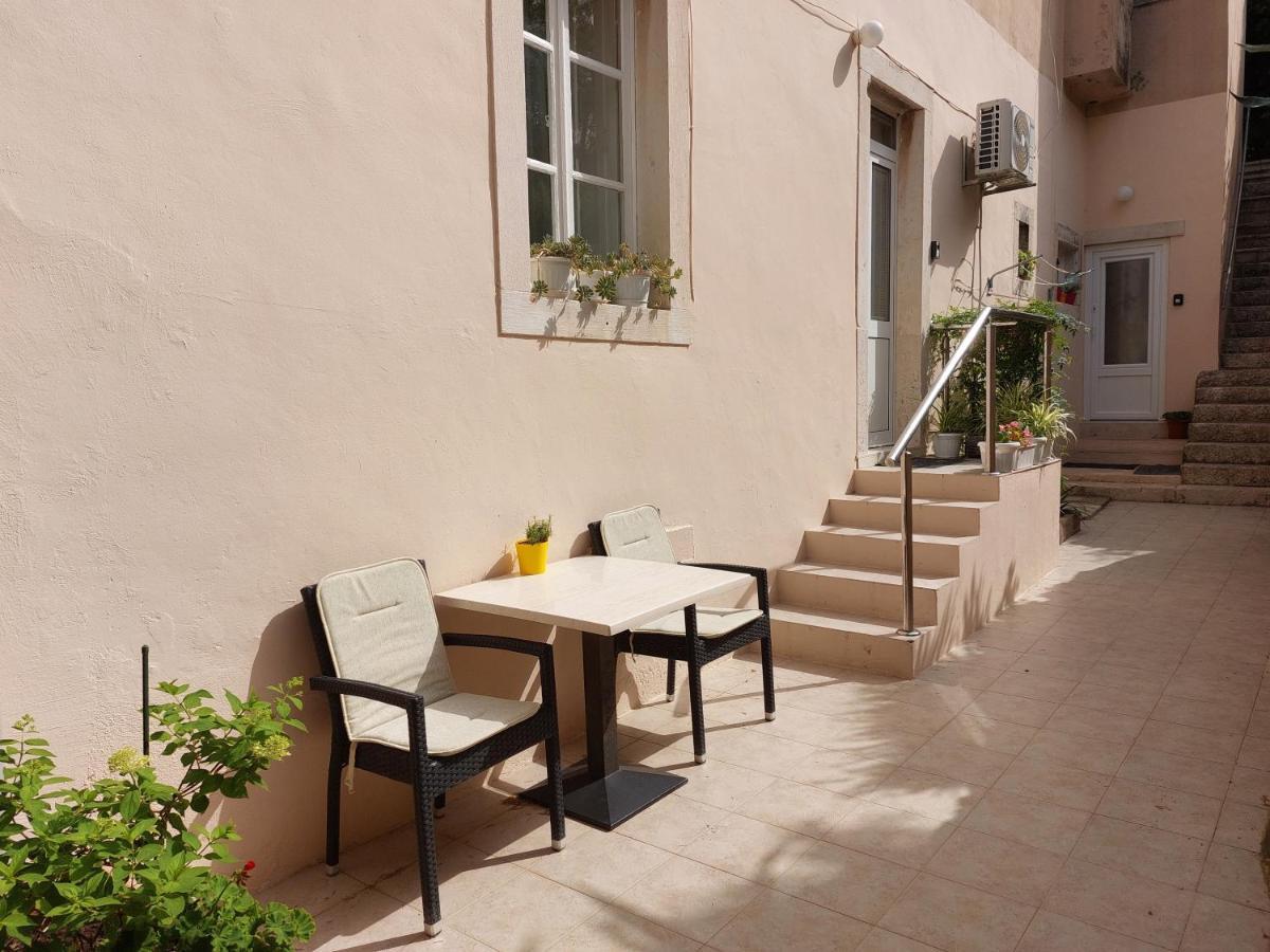 Apartments Rafaela Korčula Eksteriør bilde